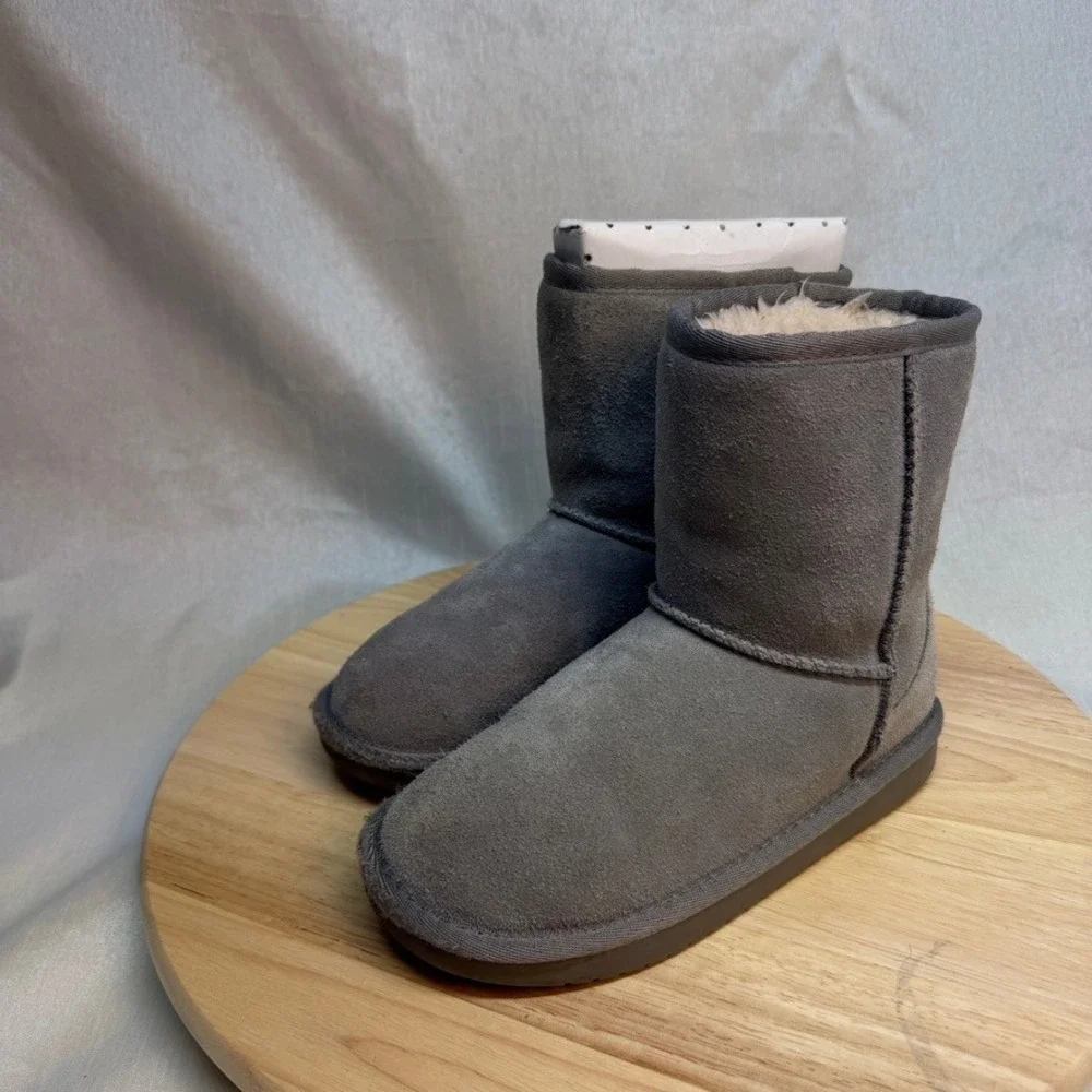 KOOLABURRA BY UGG Gray Suede Faux Fur Victoria Short Boots Size 1